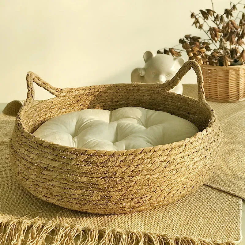 Natural Woven Cat Bed with Warm Cushion for All Seasons