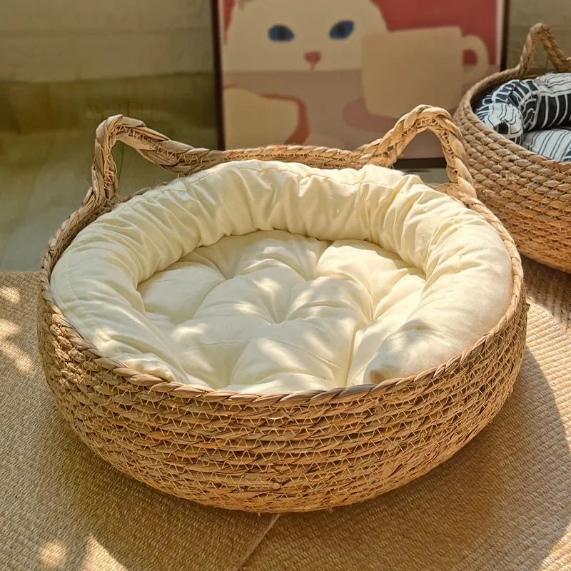 Natural Woven Cat Bed with Warm Cushion for All Seasons
