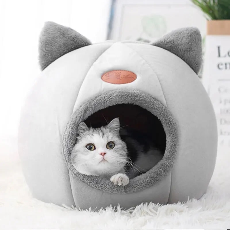 Comfortable Warm Cat Nest with Semi-Closed Design & Non-Slip Base
